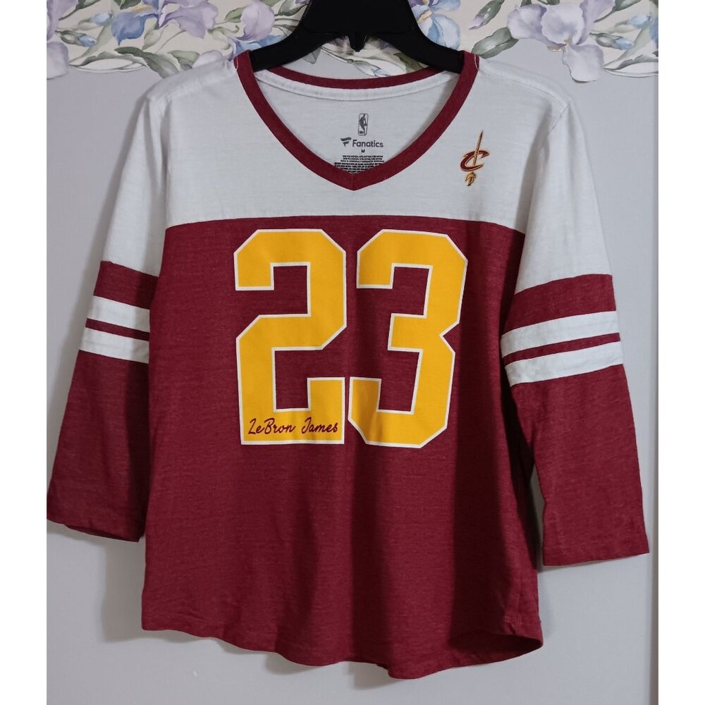 Fanatics Medium Cleveland Cavaliers NBA LeBron James 23 Basketball Fan Shirt